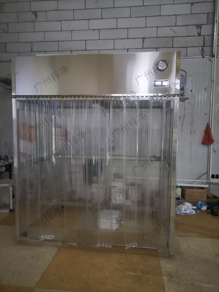 可移動式防爆潔凈采樣車制作現場實拍圖 可移動式防爆潔凈采樣車制作現場實拍圖